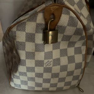 100% authentic Louis Vuitton Speedy 30 Bag